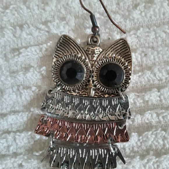 Vintage BOHO Dangling Owl Earrings - Picture 2 of 4